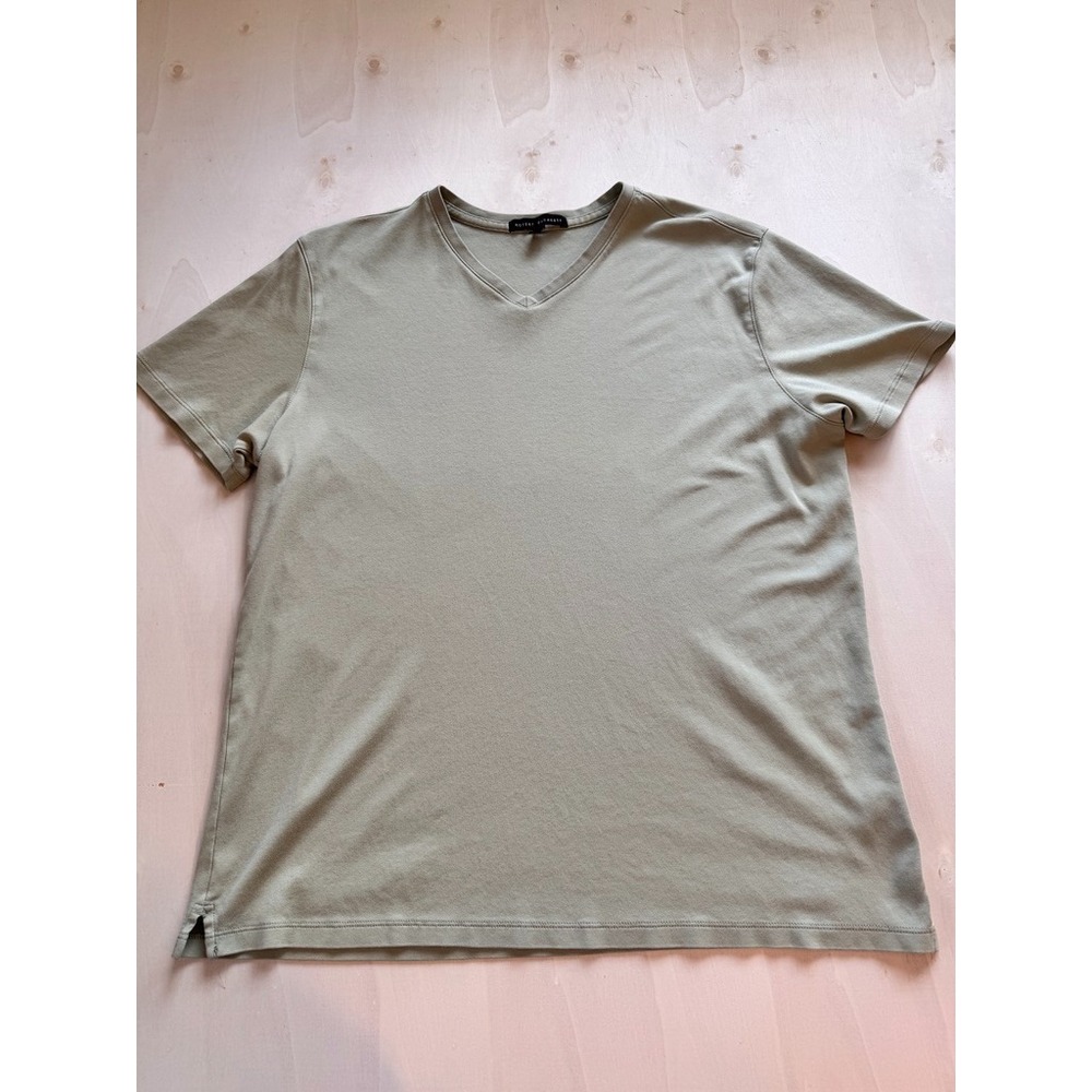 Robert Barakett 100% Pima Cotton Georgia V Neck  Men's T-shirt L Shadow Green
